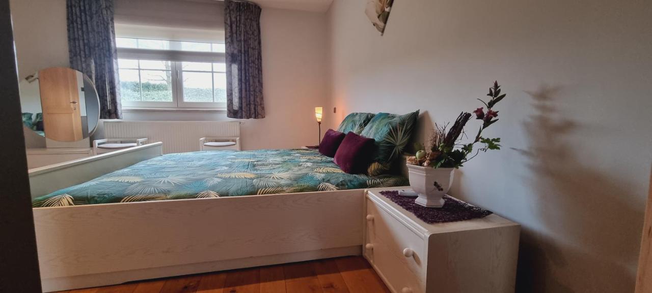 Susberg-1 & 2 Apartman NeerNeerpelt Kültér fotó