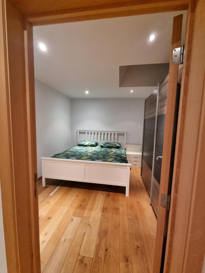 Susberg-1 & 2 Apartman NeerNeerpelt Kültér fotó