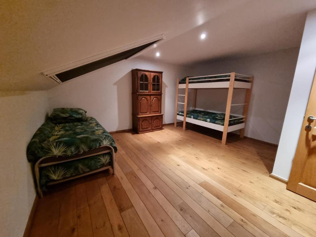 Susberg-1 & 2 Apartman NeerNeerpelt Kültér fotó
