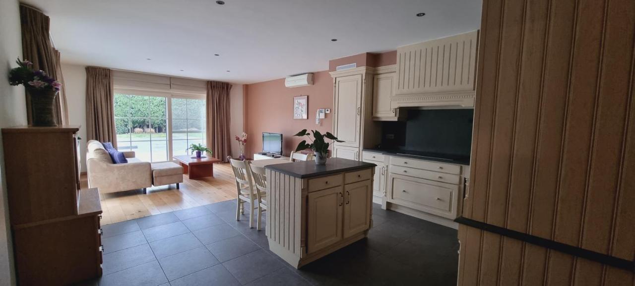 Susberg-1 & 2 Apartman NeerNeerpelt Kültér fotó
