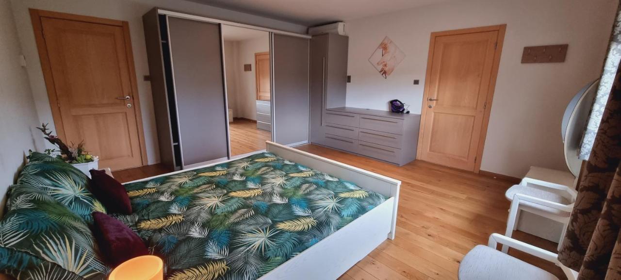 Susberg-1 & 2 Apartman NeerNeerpelt Kültér fotó