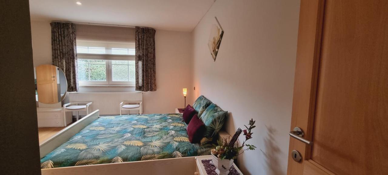 Susberg-1 & 2 Apartman NeerNeerpelt Kültér fotó