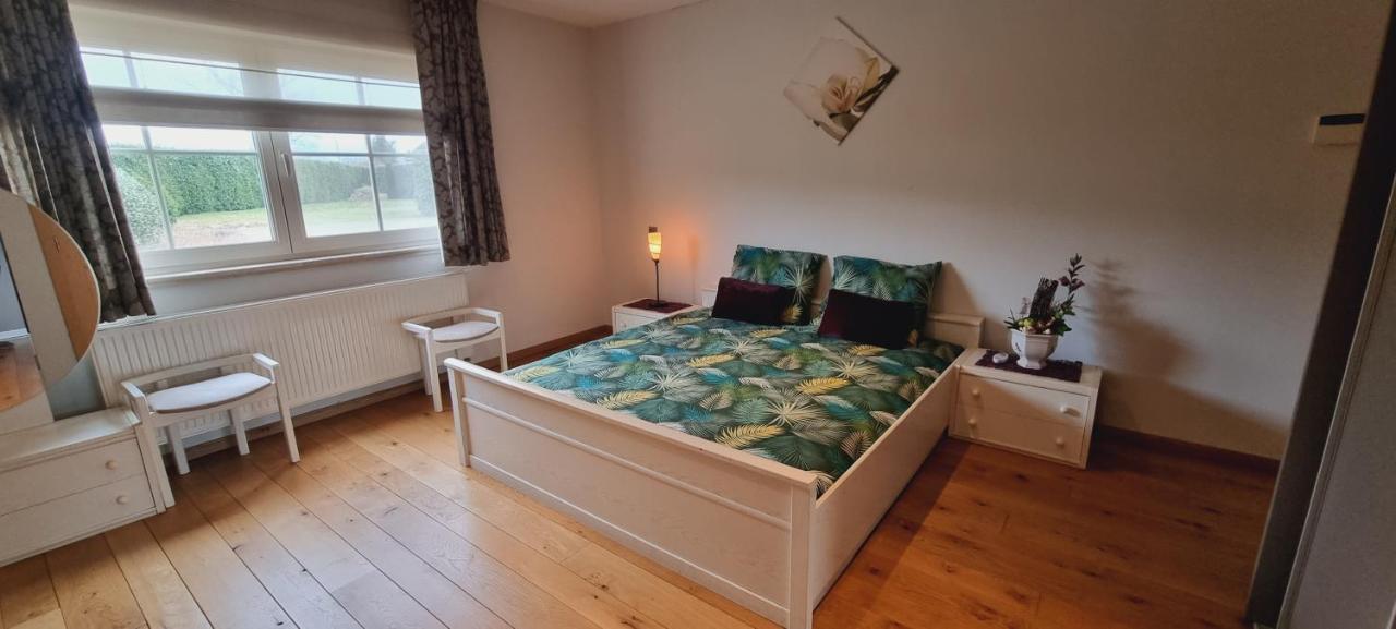Susberg-1 & 2 Apartman NeerNeerpelt Kültér fotó