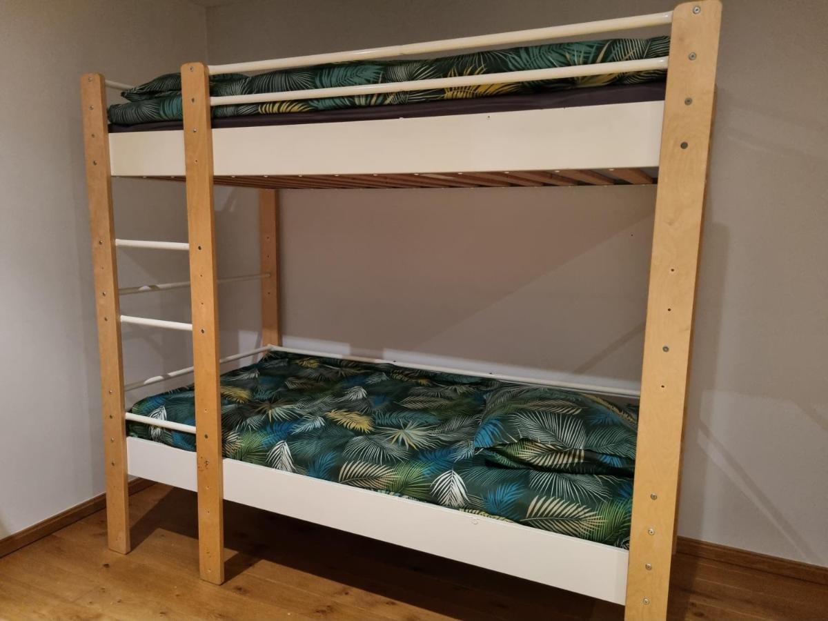 Susberg-1 & 2 Apartman NeerNeerpelt Kültér fotó