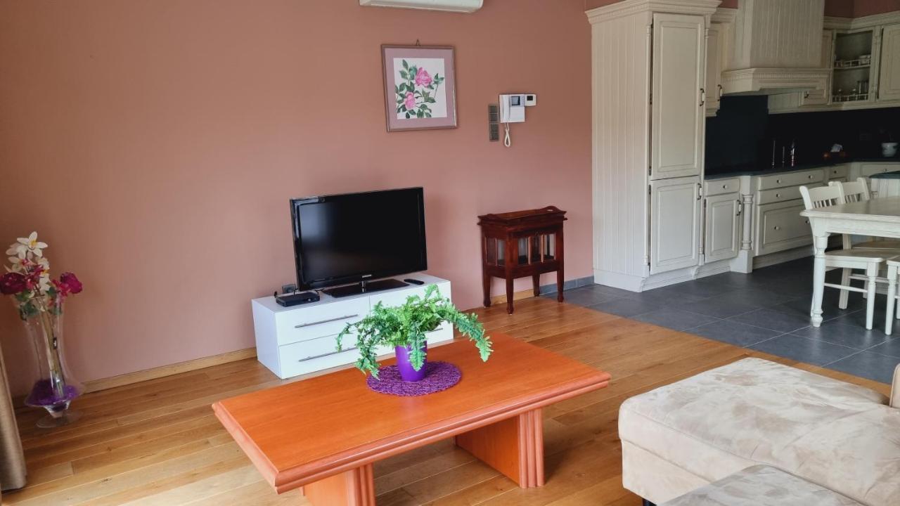 Susberg-1 & 2 Apartman NeerNeerpelt Kültér fotó