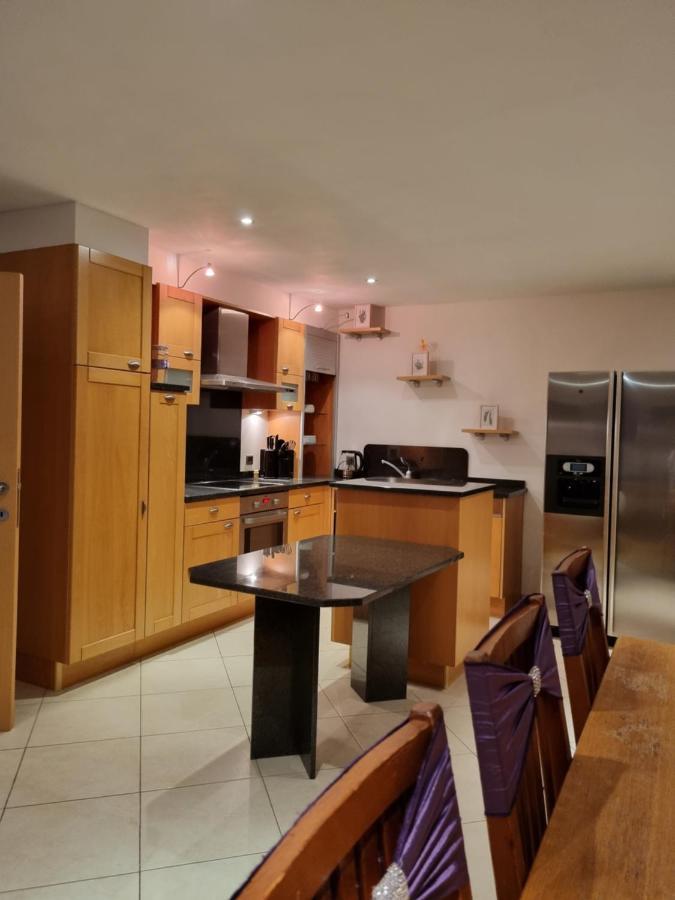 Susberg-1 & 2 Apartman NeerNeerpelt Kültér fotó