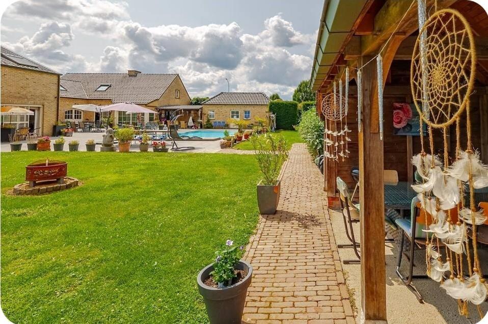 Susberg-1 & 2 Apartman NeerNeerpelt Kültér fotó